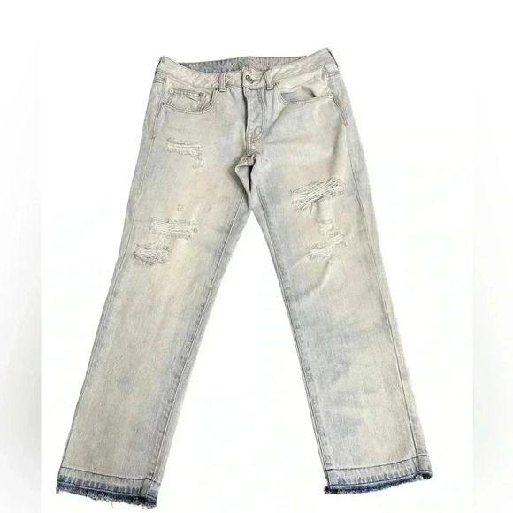 American Eagle Outfitters Women’s Boy Crop Light Washed Button Fly Jeans size 6 - Picture 2 of 13